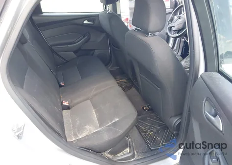 2015 Ford Focus Se z USA, uszkodzony, nr VIN 1FADP3K23FL307317